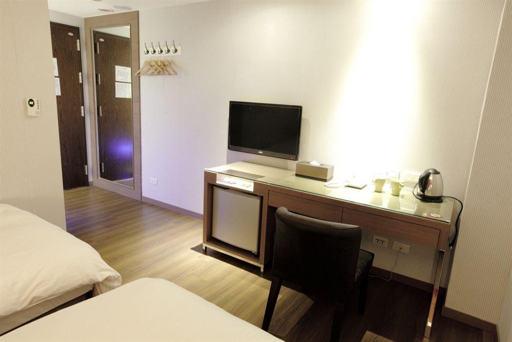 Muzik Hotel - Ximen Station Branch Taipeh Exterior foto